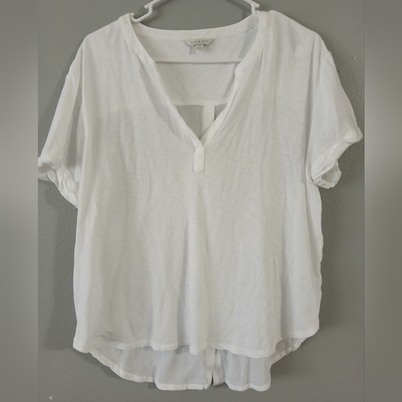 Lucky Brand Tops - Lucky Brand White V-Neck‎ Women's Top